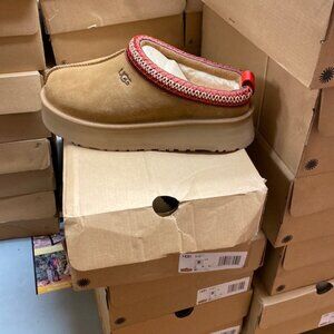 💕Ugg Tazz platform slippers in Chestnut✨